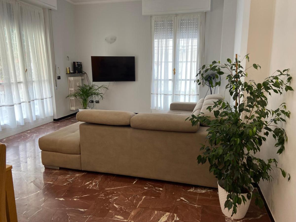 Sunny Apartment With Big Terrace Rapallo Bagian luar foto