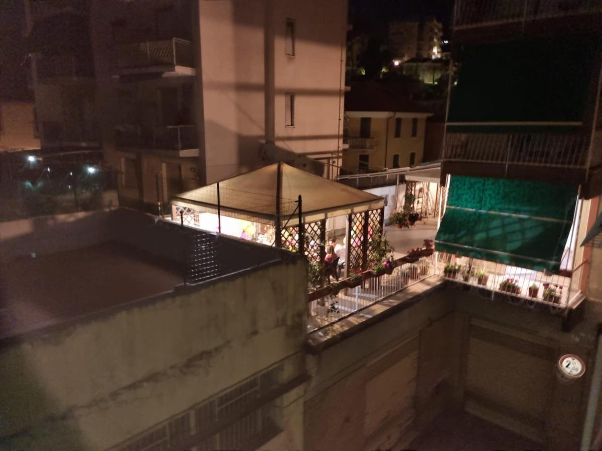 Sunny Apartment With Big Terrace Rapallo Bagian luar foto